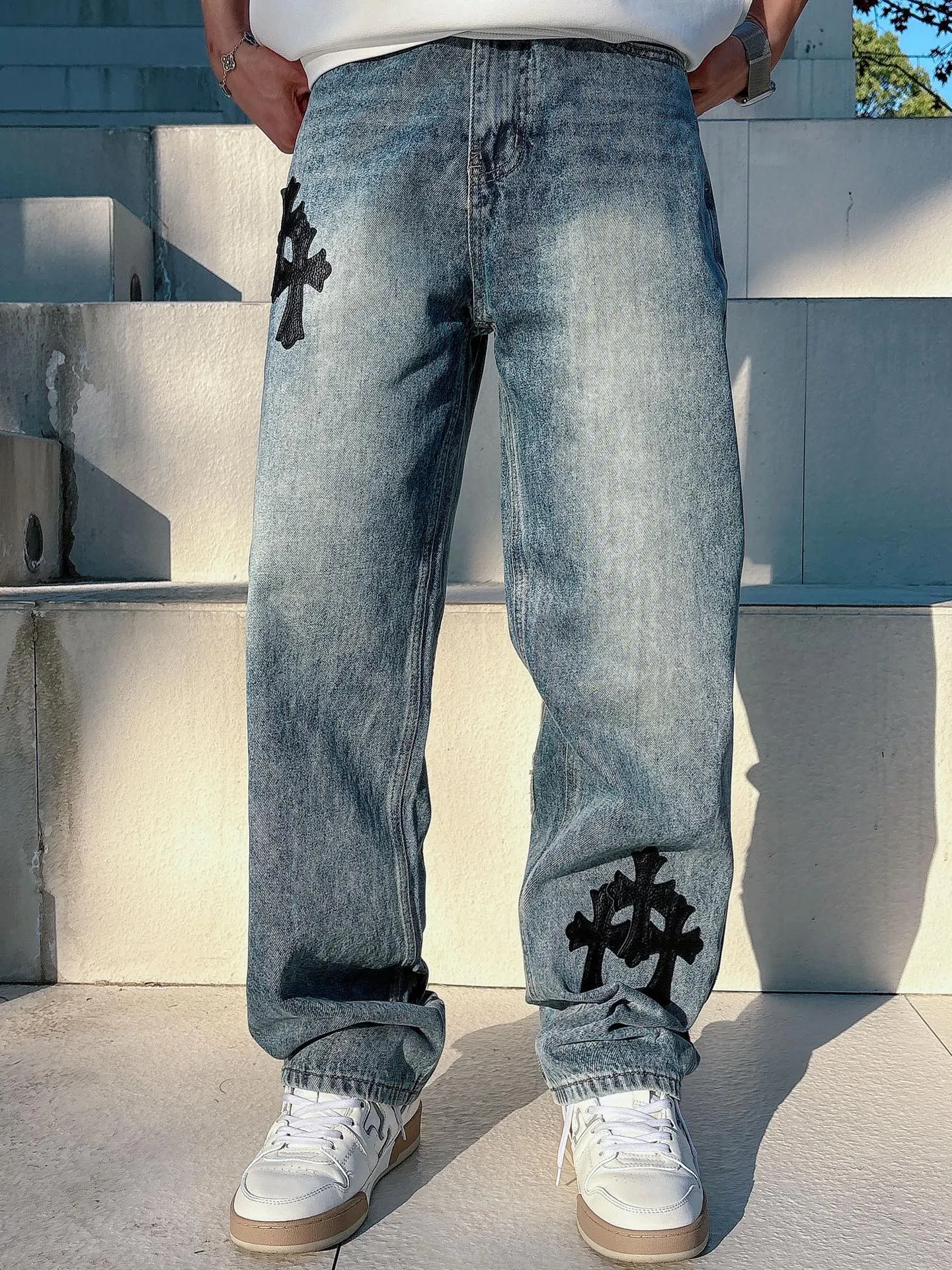 ， Classic ， ， ， 。 ， ， ； Yellow Black ， ， 。 、 ， Retro ， 。 : Black Blue Sizes: S~3x